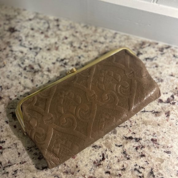 HOBO Lauren Cluth Wallet - Picture 1 of 4